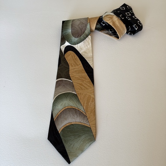 Pierre Balmain Geometric 100% Silk Tie in Gold Green Black Cream Event Dressy - Picture 1 of 11